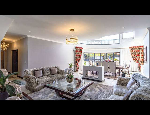 7 BEDROOM HOUSE FOR SALE IN MIDLANDS ESTATE